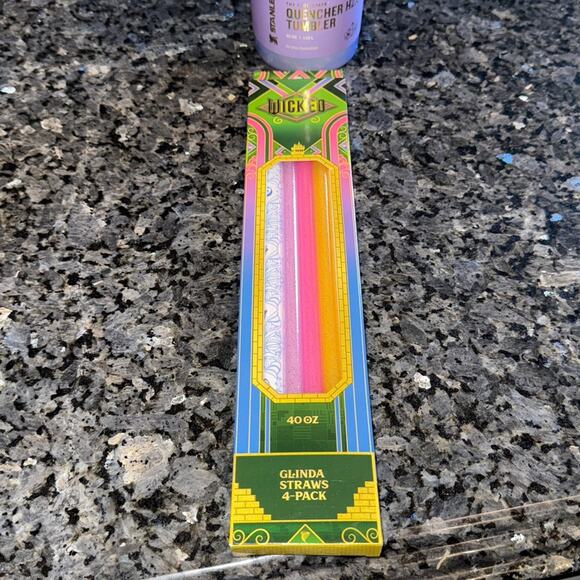 Stanley 1913 Wicked for Good x Target Glinda 40oz Quencher Tumbler & Straw Set - Picture 2 of 6